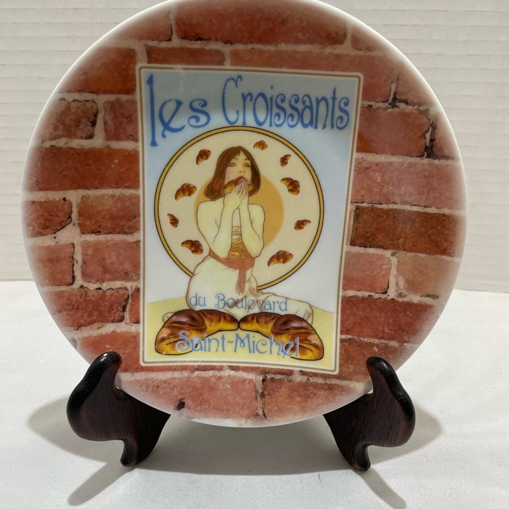Philippe Deshoulieres Limoges France 6” Dessert Plate Poreclain Les Croissants